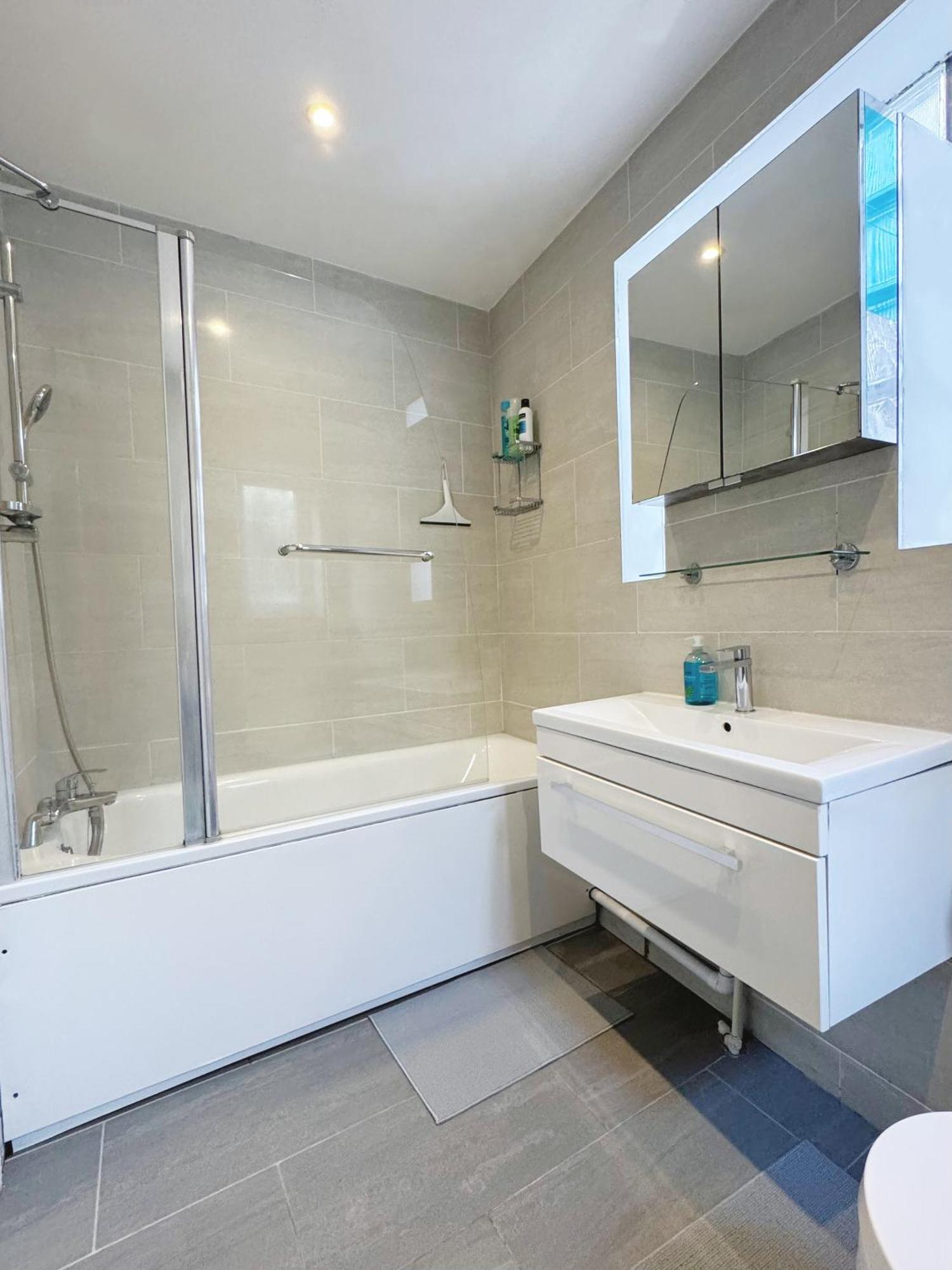 Artsy & Bright Hammersmith 1b1b, Up To 4 People Apartamento *