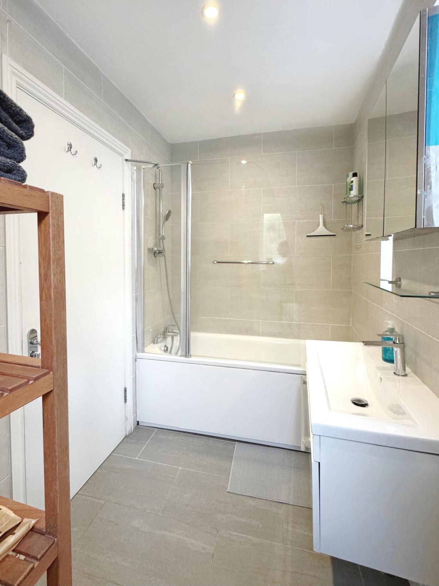 Apartamento Artsy & Bright Hammersmith 1b1b, Up To 4 People *